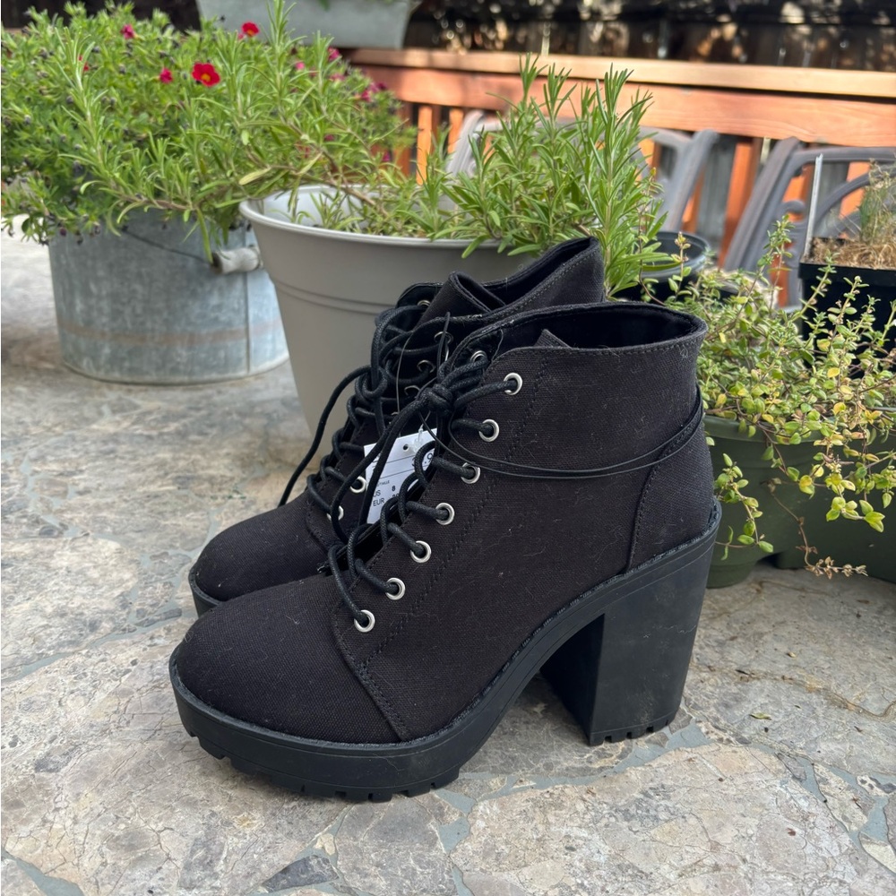 H&M Black Lace Up Boots with Chunky Heel
